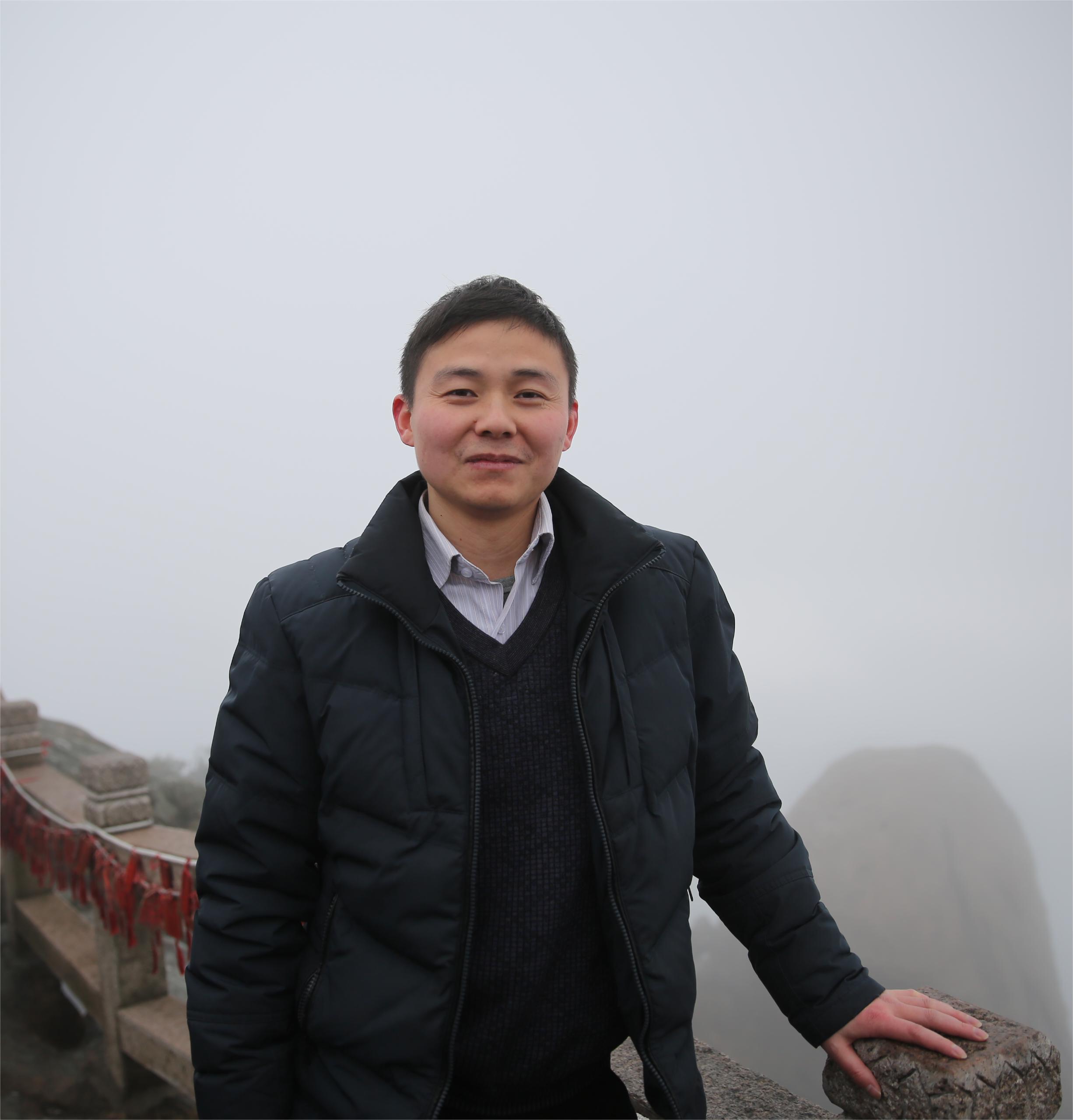 伍亚虎.JPG 伍亚虎.JPG